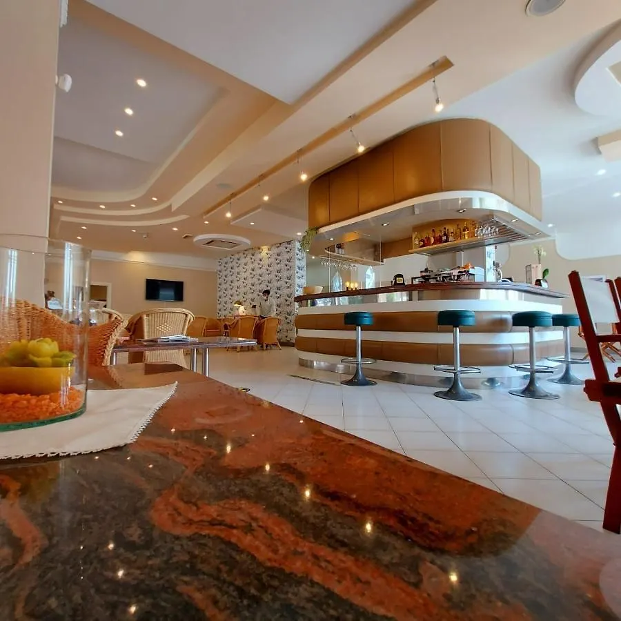 Miomar Beach Hotel Cesenatico 3*,