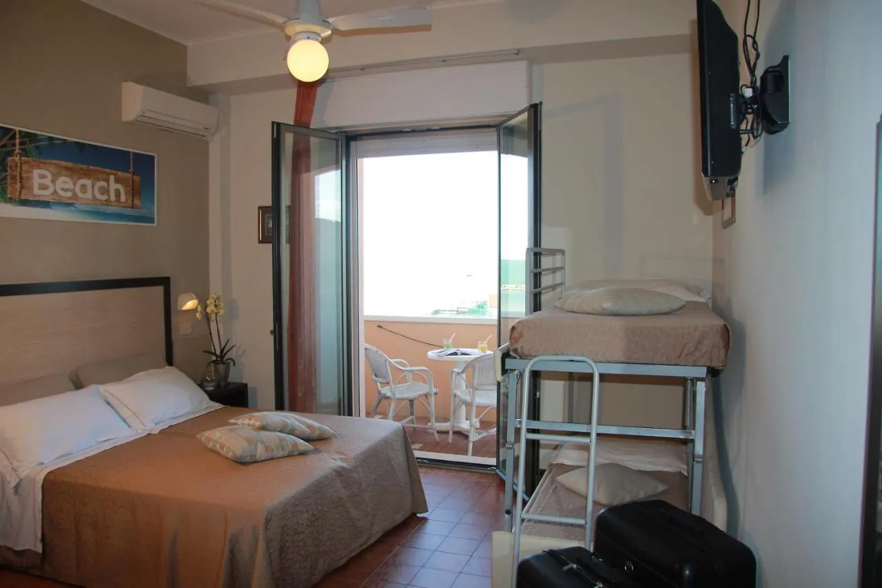 Miomar Beach Hotel تْشيزيناتيكو