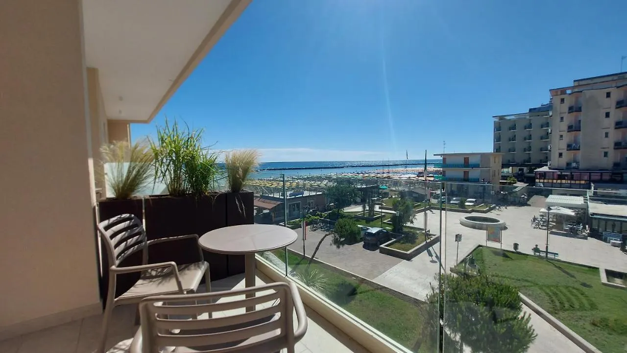 Miomar Beach Hotel Cesenatico 3*,