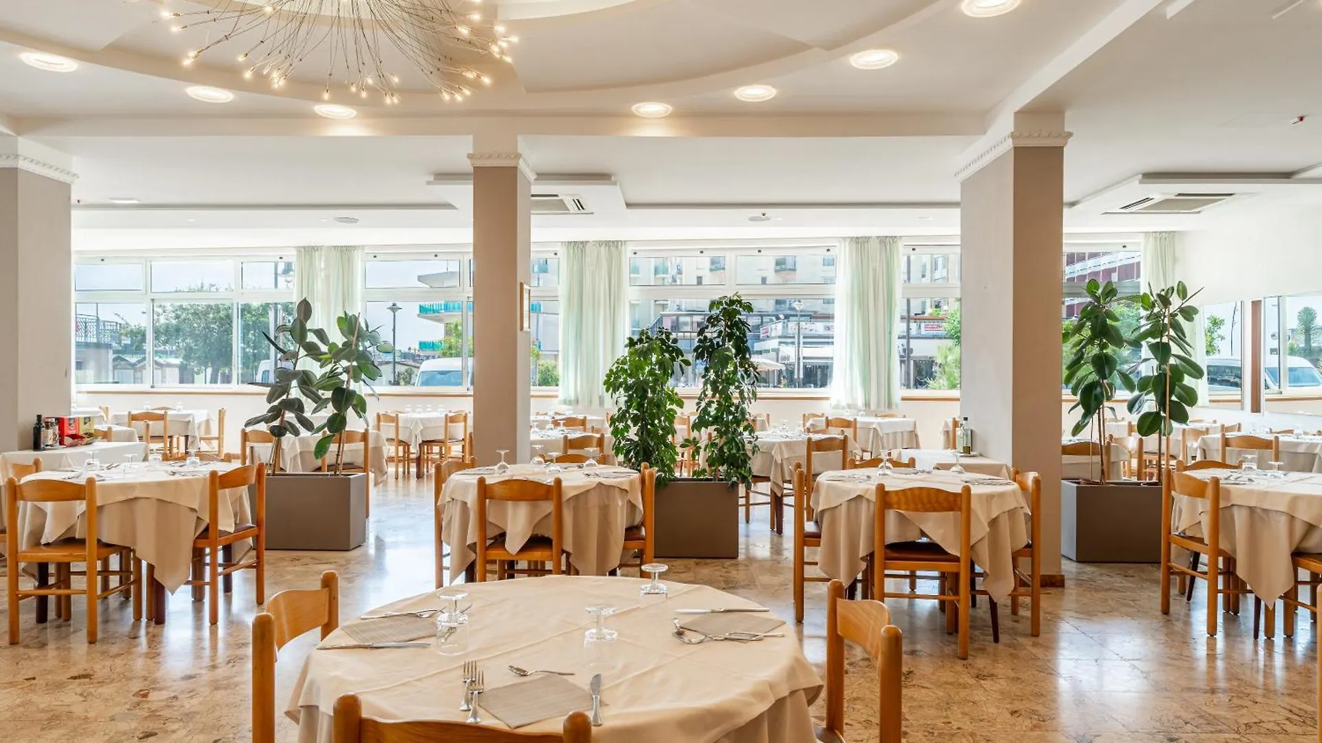 Miomar Beach Hotel Cesenatico Italy